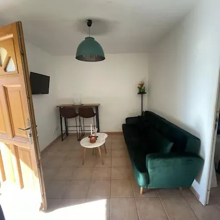 Beau T1 , Bien Situe شقة كورتي