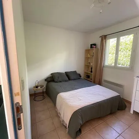 Beau T1 , Bien Situe * Corte (Corsica)